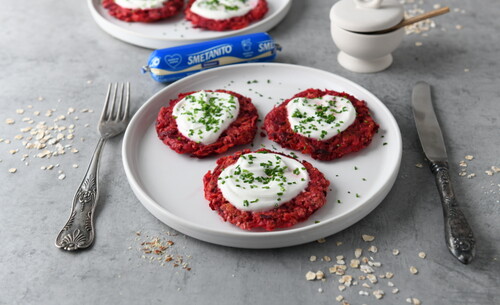 Bezlepkové placky z červené řepy